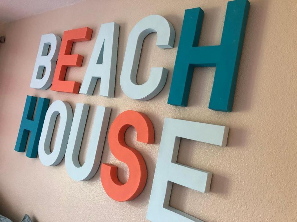 4/2 Home Close To Beach, Centrally Located! Gulfport Eksteriør bilde