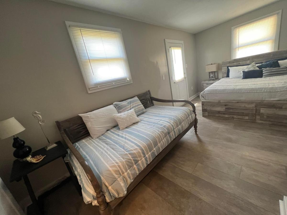 4/2 Home Close To Beach, Centrally Located! Gulfport Eksteriør bilde